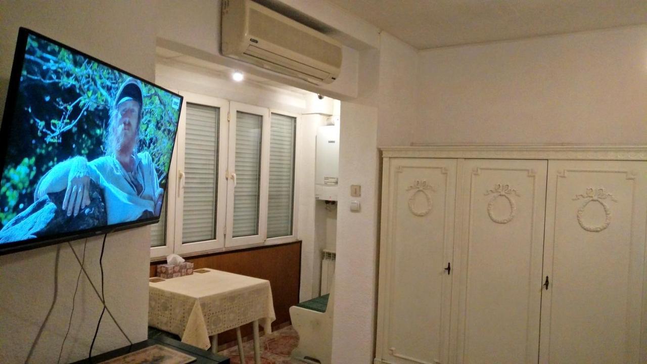 One Bedroom Apartment French Embassy Bucureşti Exterior foto